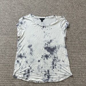 Simply Vera Vera Wang Short Sleeve Tie-Dye Top in Gray and White